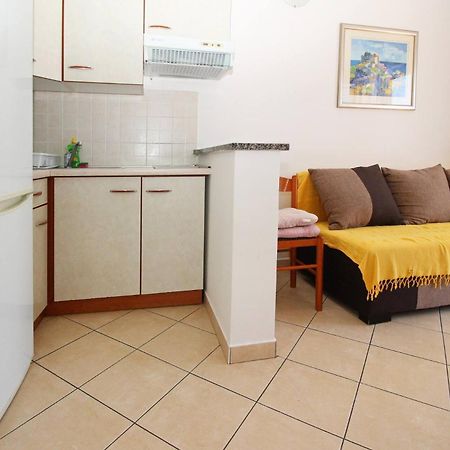 Apartments Lovincic Baška Buitenkant foto
